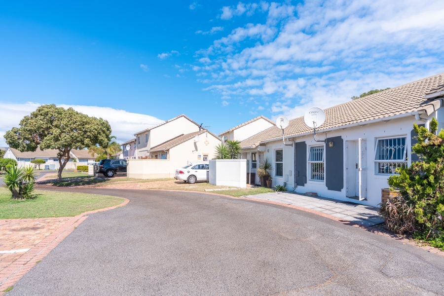 2 Bedroom Property for Sale in Thornton Western Cape